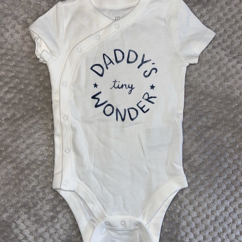Gap Baby Bodysuit Daddy’s Tiny Wonder 6-12M NWT